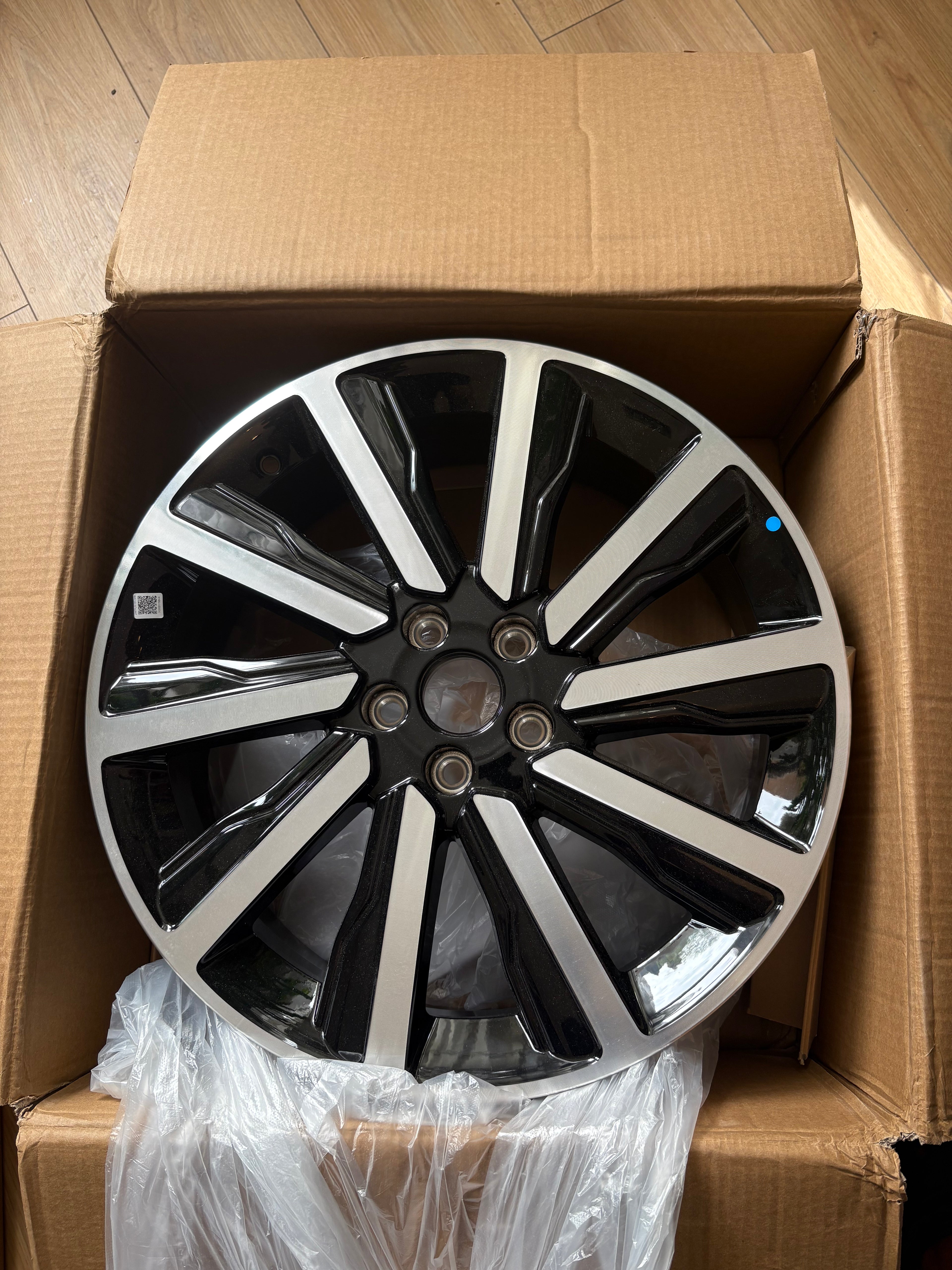 Jaecoo J7 19-inch Aluminium Alloy Wheels - High Quality Black and Silver